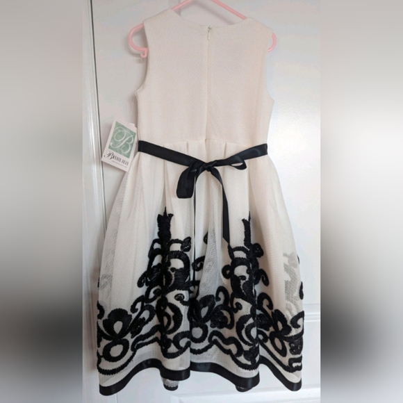 Girl's Special Occasion Dresses - Picture 2 of 4